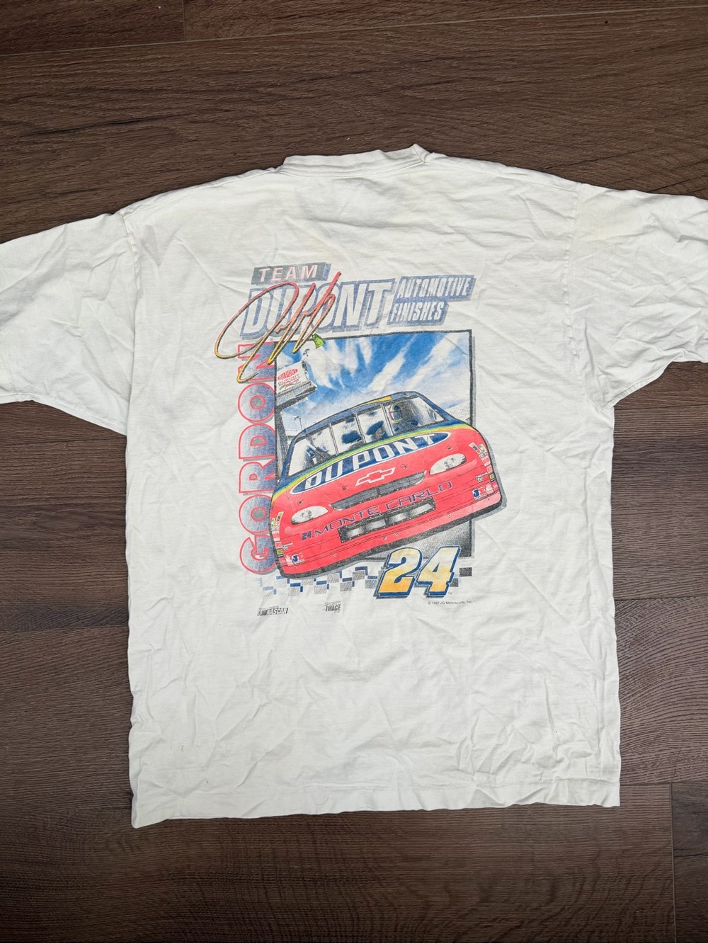 vintage 1997 NASCAR Jeff Gordon DuPont t-shirt